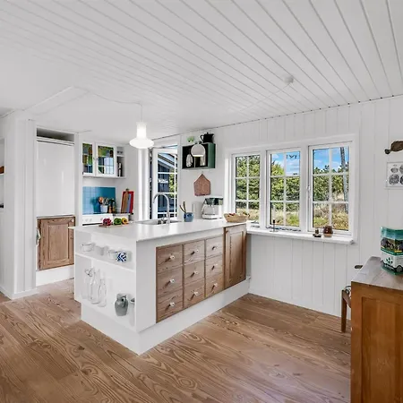 Semesterbostad Neija - 800m From The Sea By Interhome *