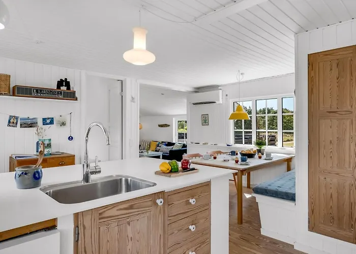 Neija - 800m From The Sea By Interhome *